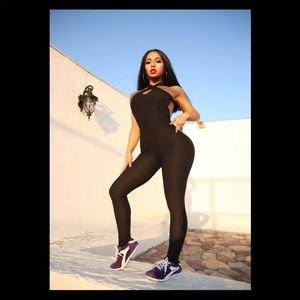 Sexy one piece booty lifting yoga suit